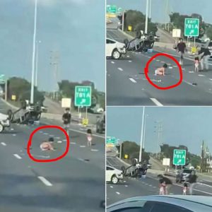 Shocking video shows two toddlers walking in middle of Texas highway after rollover crash